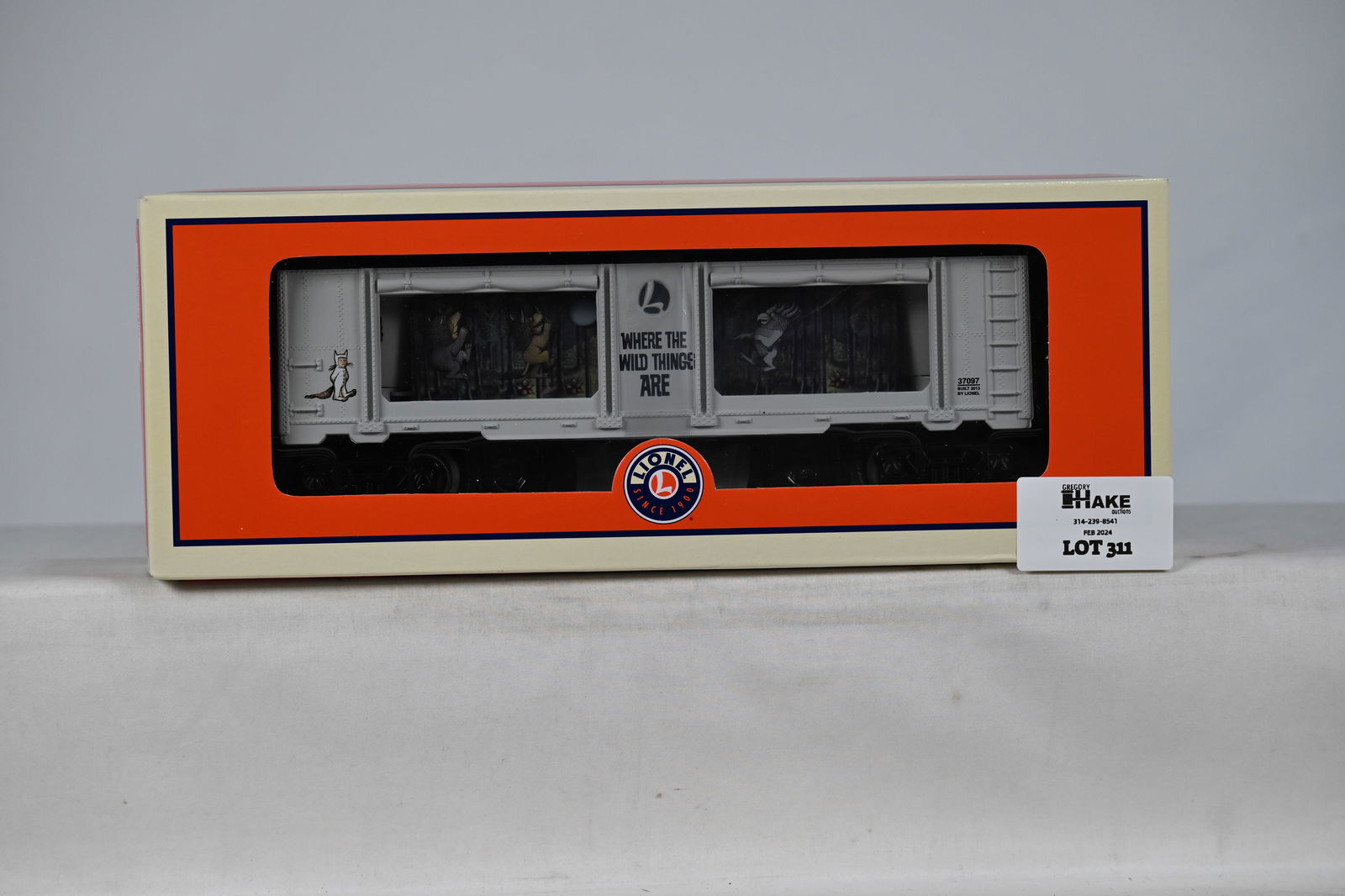 Lionel 6-37097 Where The Wild Things Are Aquarium Car w/ OB: Lionel 6-37097 Where The Wild Things Are Aquarium Car w/ OB, C10