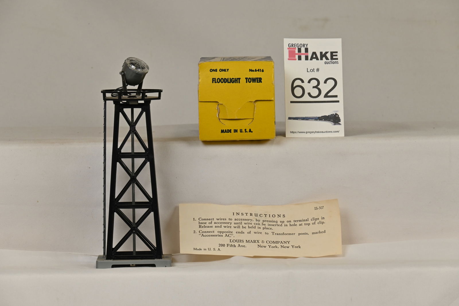 Marx HO 6416 floodlight tower with instruction sheet, wire, and OB (1 of 2)