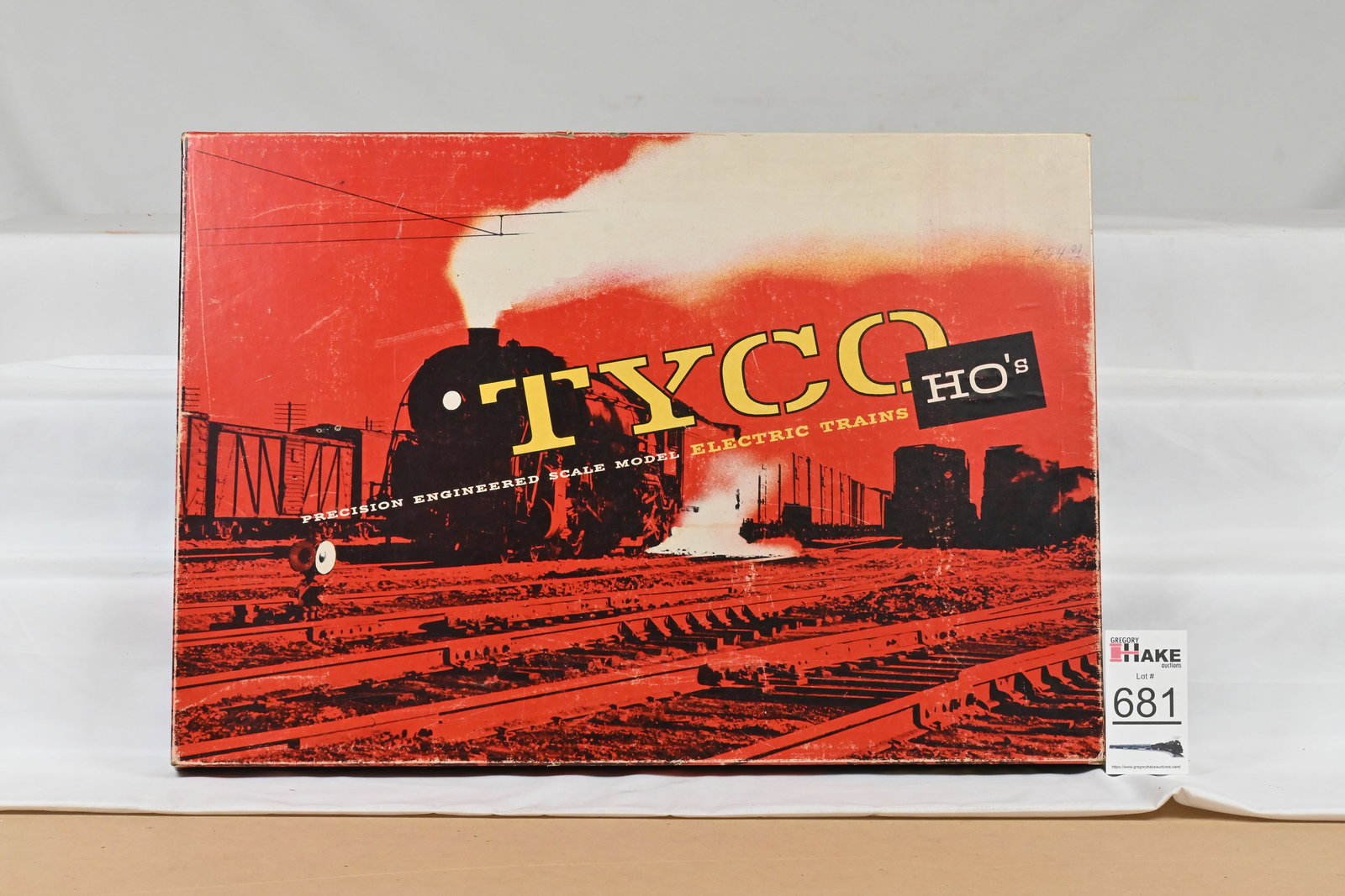 Tyco HO Zephyr Limited Set No T6120 w/ Set Box: Tyco HO Zephyr Limited Set No T6120 includes the set box, A and B units, 2 coach cars, tavern car and pullman all in original boxes., C8