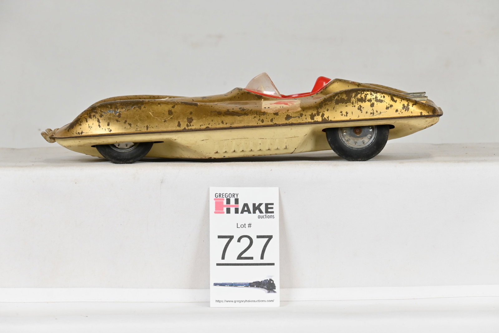 Mattel Mobilgas Tin Metal Motor Futuristic Friction Race Car: Mattel Mobilgas Tin Metal Motor Futuristic Friction Race Car, C6