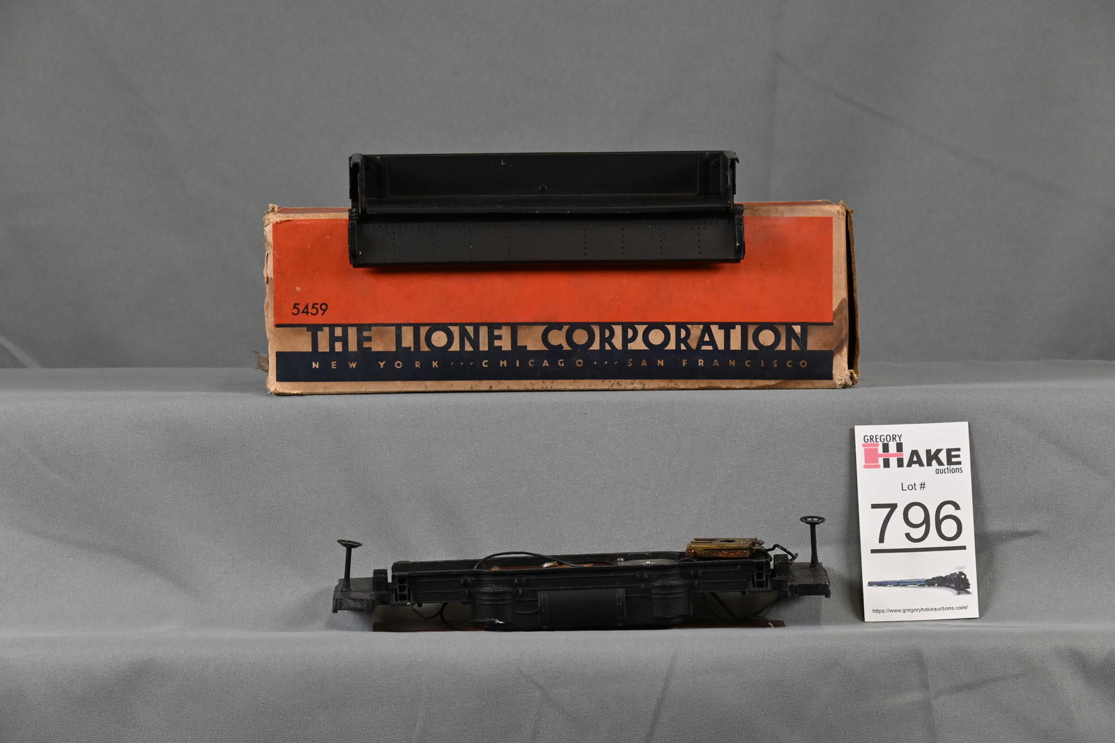 Lionel 5459 Automatic Dumping Ore Car and box (1 of 8)