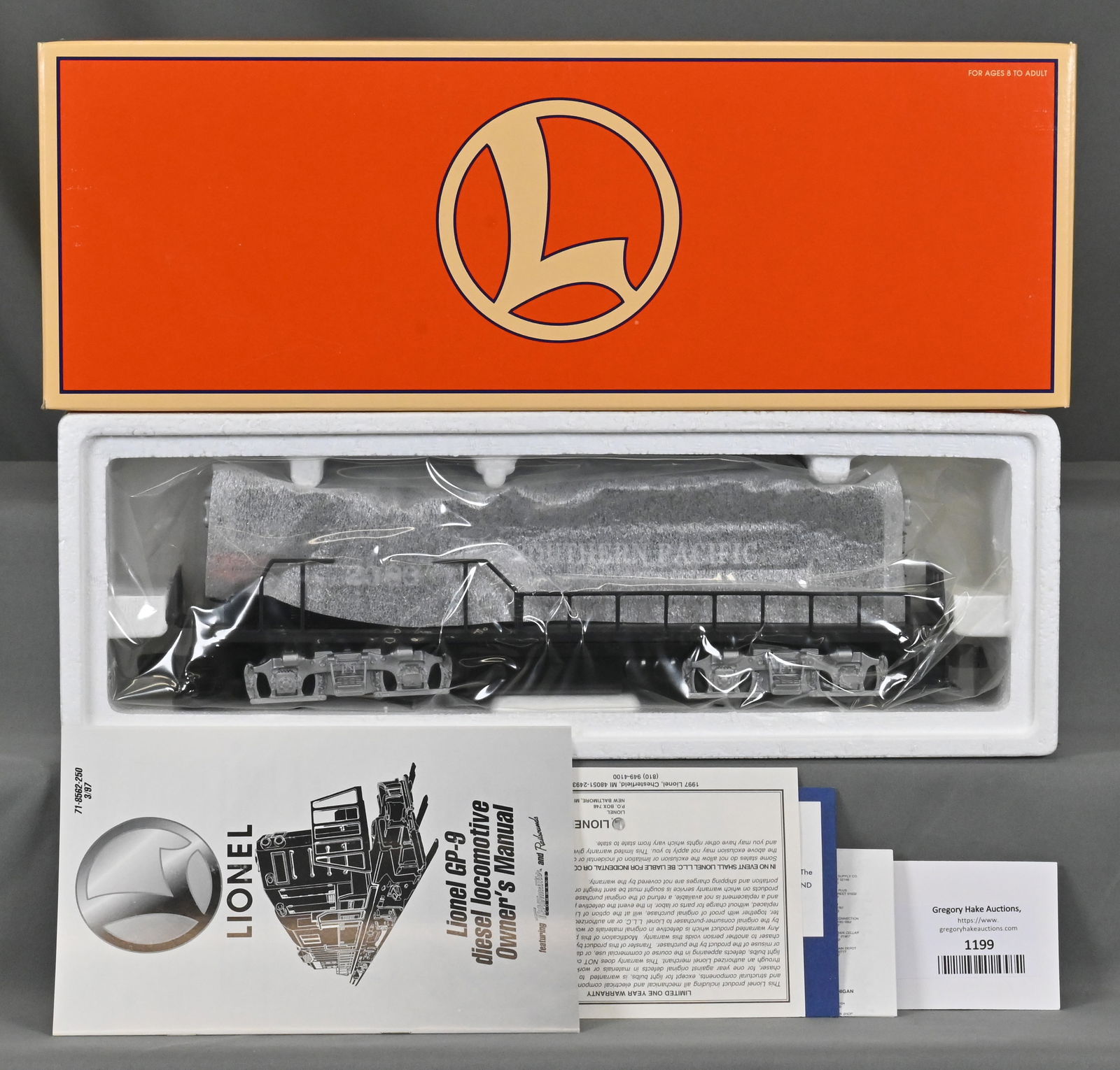 Lionel 6-11863 Southern Pacific GP-9 Diesel Diesel Locomotive w/ OB (1 of 4)