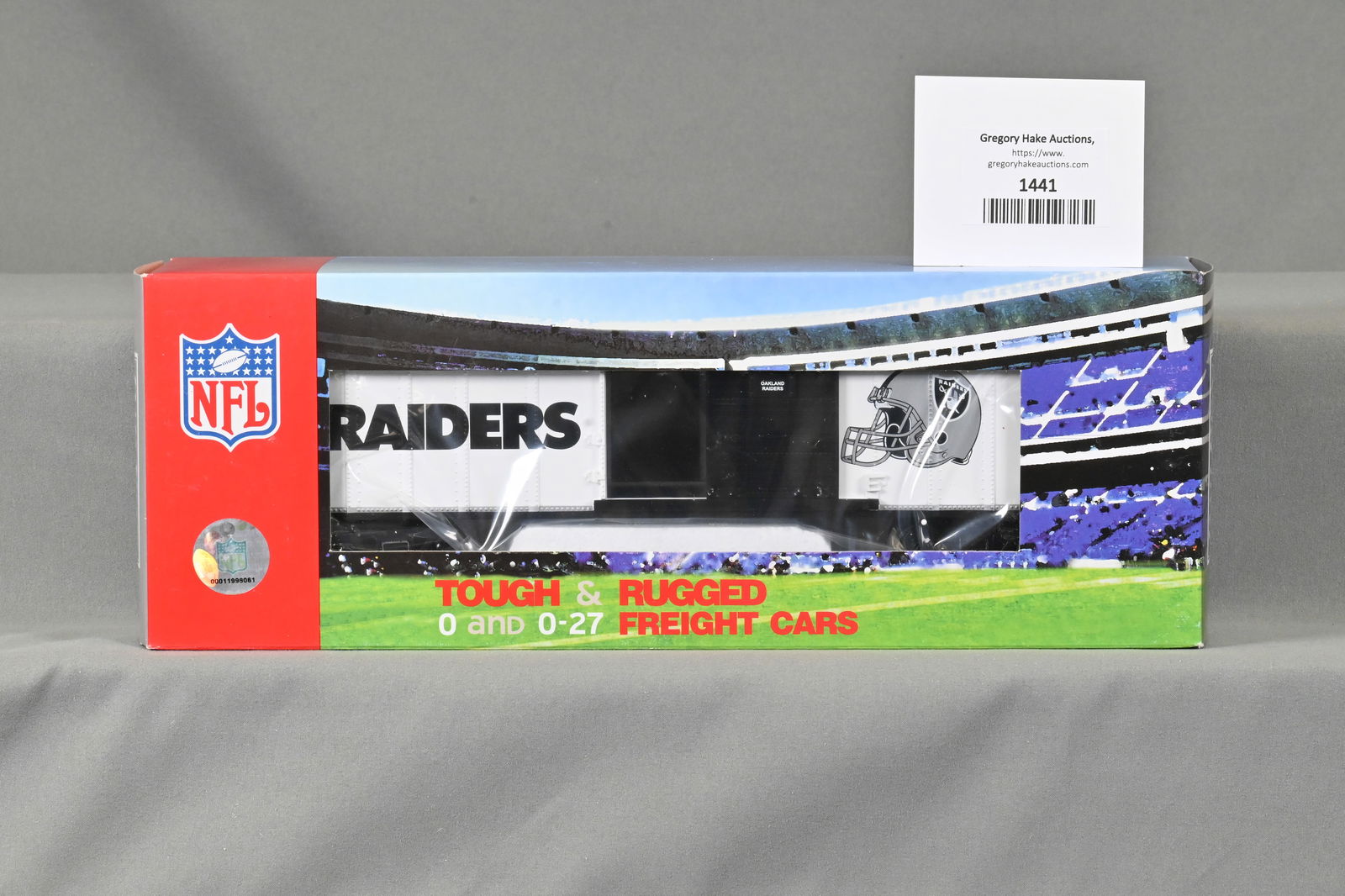 MTH 30-74265 NFL Oakland Raiders Boxcar w/ OB (1 of 2)
