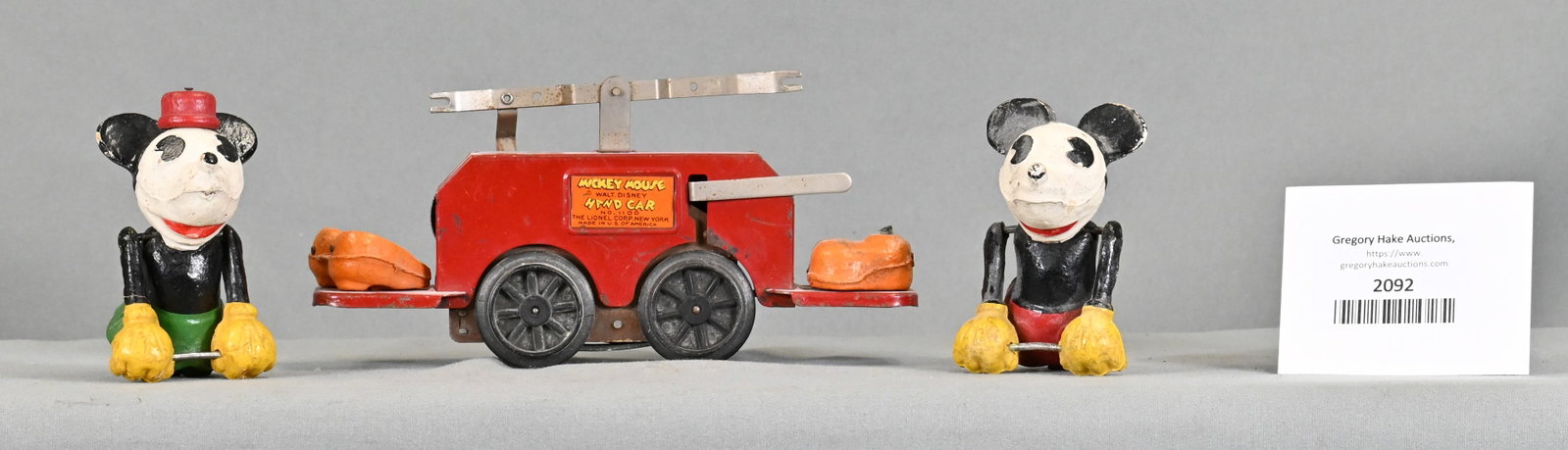 Lionel Prewar Red Base 1100 Mickey & Minnie Mouse Handcar: Lionel Prewar Red Base 1100 Mickey & Minnie Mouse Handcar. All pieces are present except the legs, C6