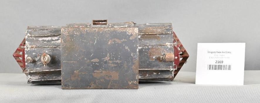 Lionel Prewar Standard Gauge Gray 38 Electric Locomotive (1 of 6)