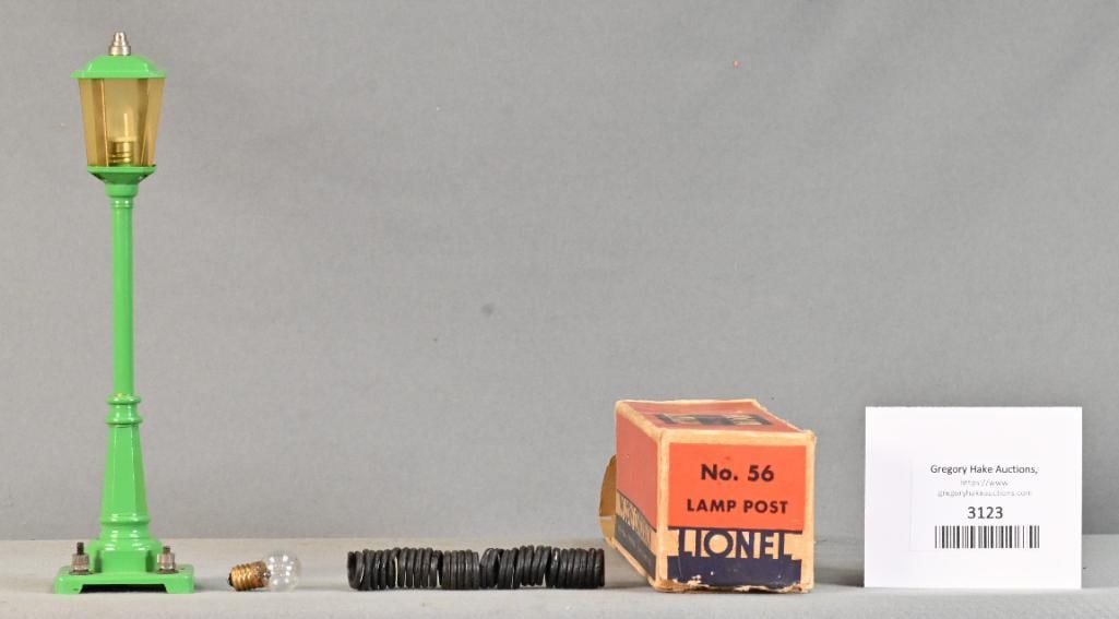 Lionel Prewar 56 Green Lamp Post w/ Original Box (1 of 1)