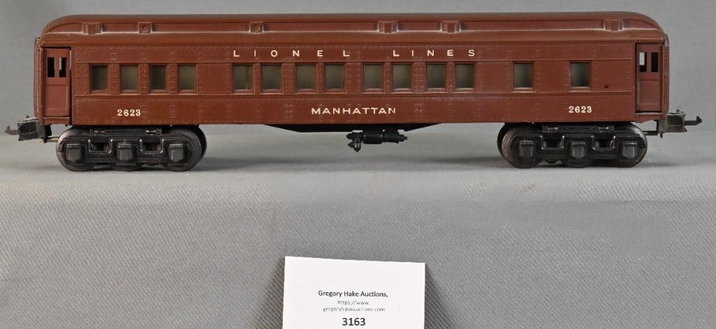 Lionel Prewar O Gauge 2623 Manhattan Passenger Car: Lionel Prewar O Gauge 2623 Manhattan Passenger Car. Missing four steps, dusty, otherwise C8.