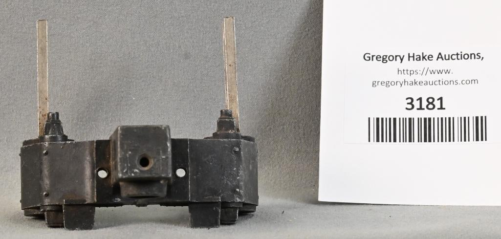 Lionel Prewar O Semi-Scale Switcher 227-78 Steamchest: Lionel Prewar O Semi-Scale Switcher 227-78 Steamchest. One guide is missing, C6/7.