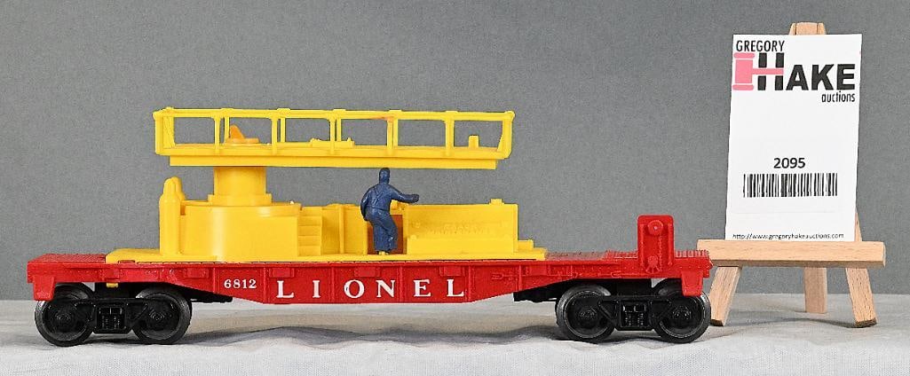 Lionel Postwar Yellow 6812 Track Maintenance Car (1 of 6)