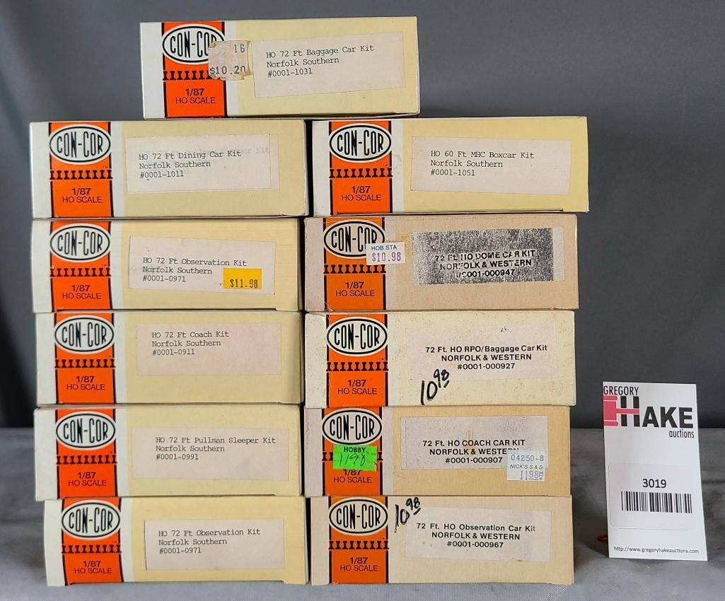 Con-Cor HO Guage Passenger Cars (1 of 4)