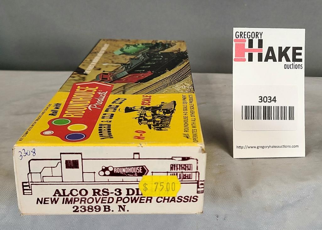 Roundhouse HO Guage Engine  Alco RS-3 DD  2389 B.N. (1 of 2)