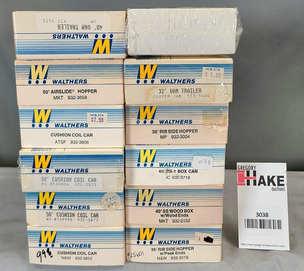 Walthers HO Guage Freight Cars: Walthers HO Guage Freight Cars 12 pc