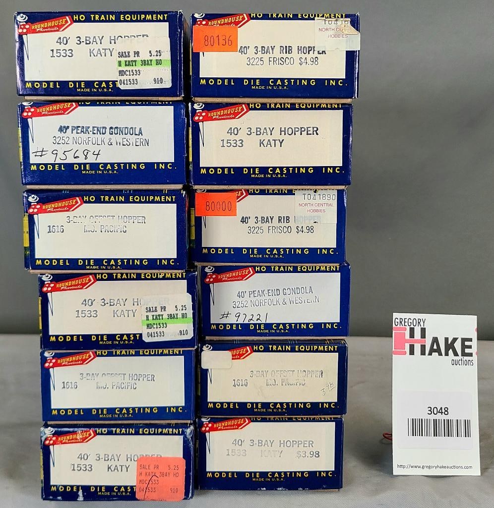 Roundhouse HO Guage Freight Cars: Roundhouse HO Guage Freight Cars 12 pc