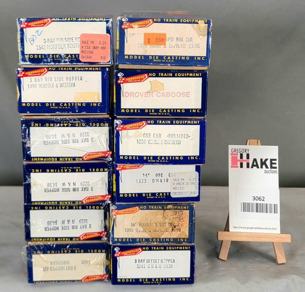 Roundhouse HO Guage Freight Cars: Roundhouse HO Guage Freight Cars 12 pc