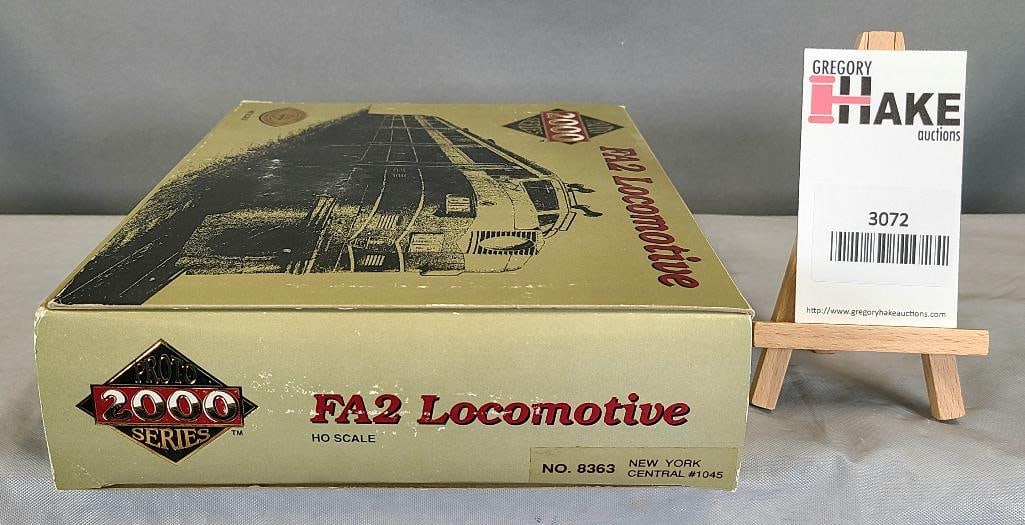 Proto 2000 Series HO Guage Engine  FA2 Locomotive  New York Central (1 of 2)