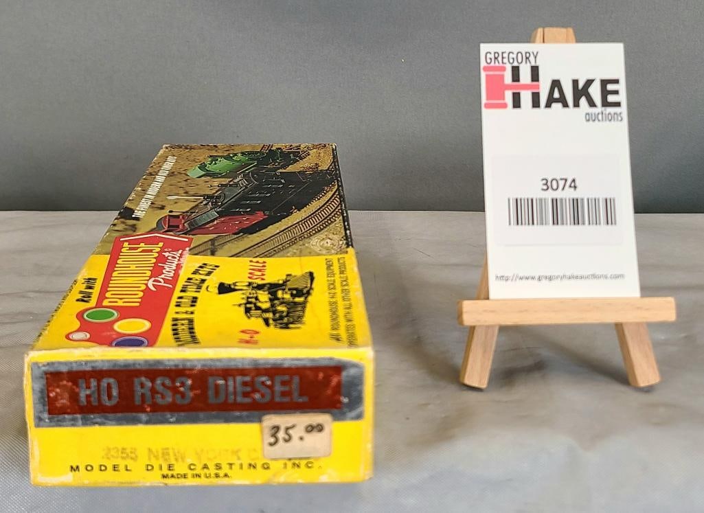 Roundhouse HO Guage Engine RS3 Diesel 2355 New York (1 of 2)