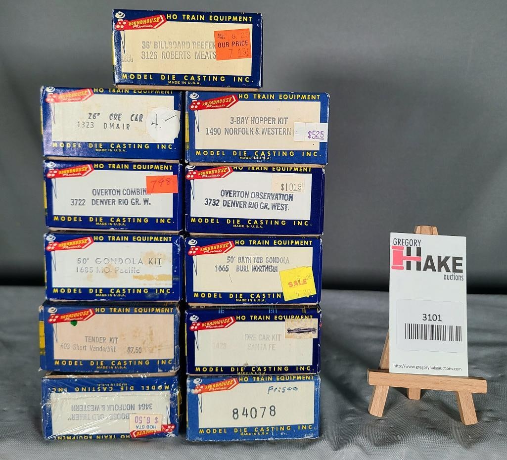 Roundhouse HO Guage Freight & Passenger Cars: Roundhouse HO Guage Freight & Passenger Cars 11 pc