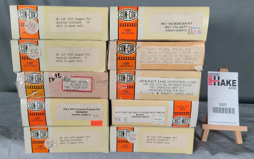 Con-Cor HO Guage Freight Cars and Collectors Trucks (1 of 4)