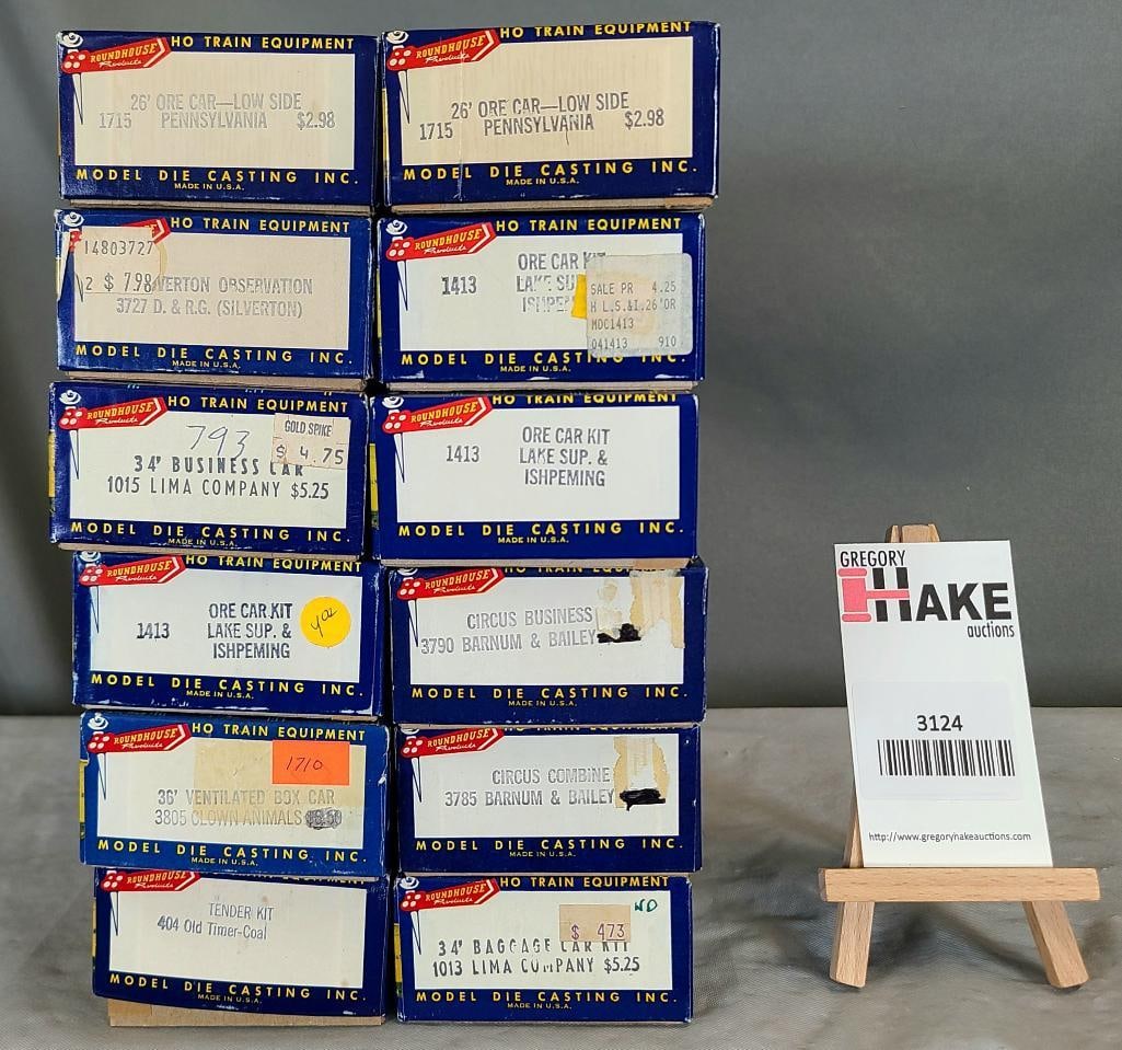 Roundhouse HO Guage Freight and Passenger Cars: Roundhouse HO Guage Freight and Passenger Cars 12 pc