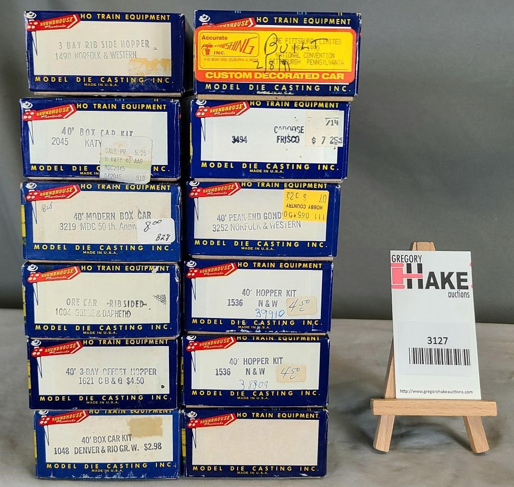 Roundhouse HO Guage Freight Cars: Roundhouse HO Guage Freight Cars 12 pc