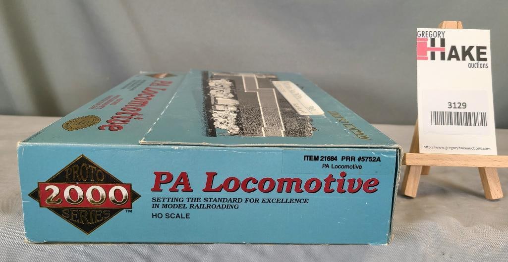 Proto 2000 Series HO Guage Engine  PA Locomotive (1 of 2)
