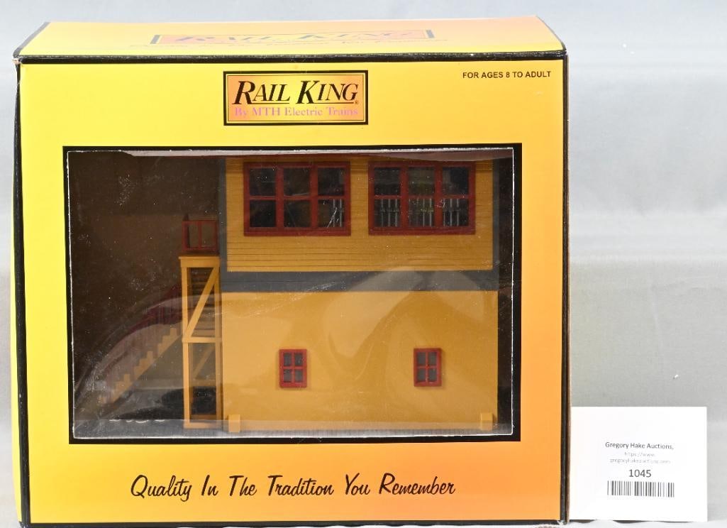 MTH 30-9048 Union Pacific Switch Tower  w/ OB (1 of 2)