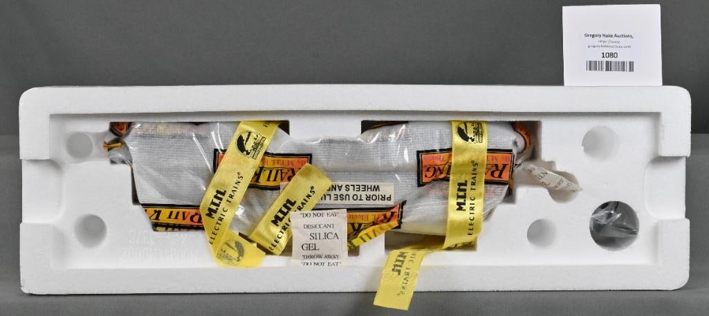 MTH 30-2440-3 Canadian National SW-9 Switcher Non-Powered Diesel Calf  w/ OB (1 of 2)