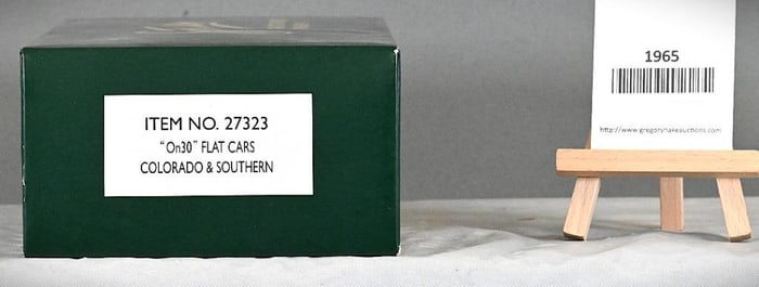 Spectrum Bachmann On30 27323 Colorado & Southern flatcars w/OB