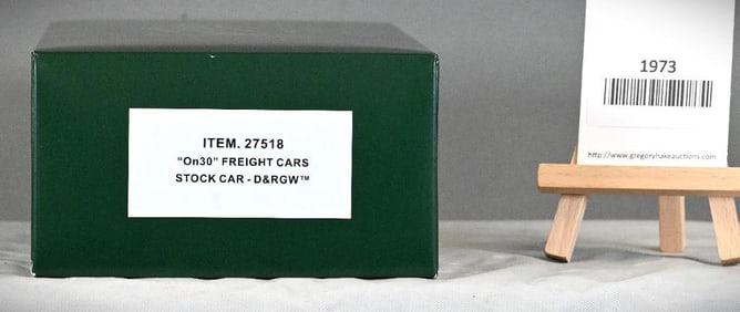 Spectrum Bachmann On 30 27518 stock car D&RGW w/OB
