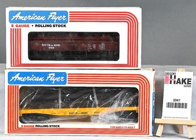 American Flyer 9104 Boston & Main 3-dome tank car, 9002 Boston & Maine log carrier w/Obs
