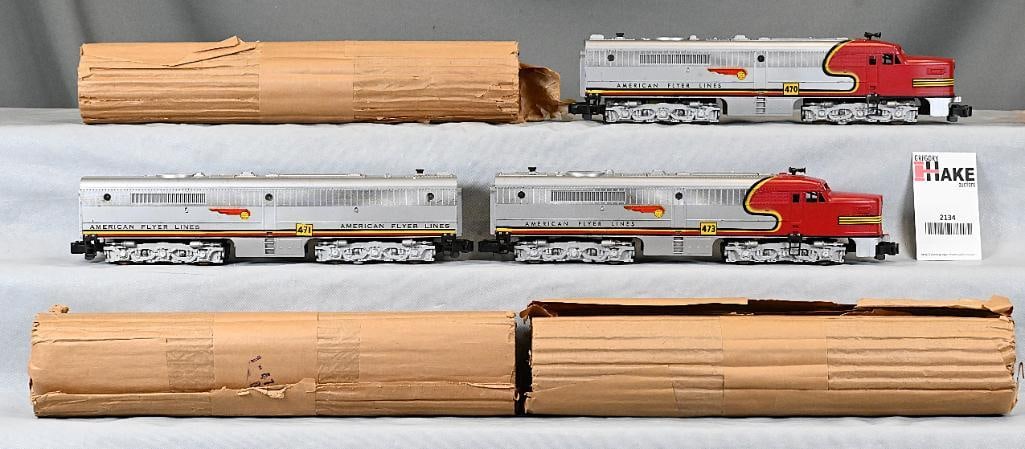 American Flyer 470-471-473 Santa Fe Satin Silver Santa Fe PA ABA Diesel Locomotives w/ Original: American Flyer 470-471-473 Santa Fe Satin Silver Santa Fe PA ABA Diesel Locomitves w/ Original Wraps. Loco's are C7/8 with great paint and graphics. Wraps have all the crrect legible printing and are