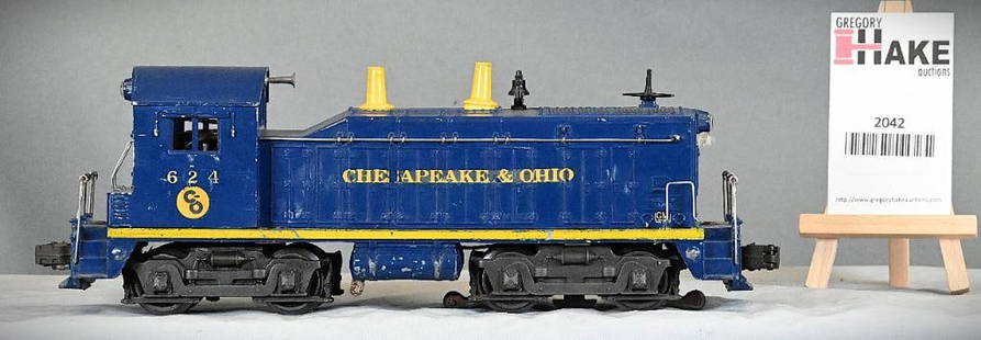 Lionel Postwar 624 C&O Diesel Switcher Locomotive: Lionel Postwar 624 C&O Diesel Switcher Locomotive, C6. Size 12x3x4