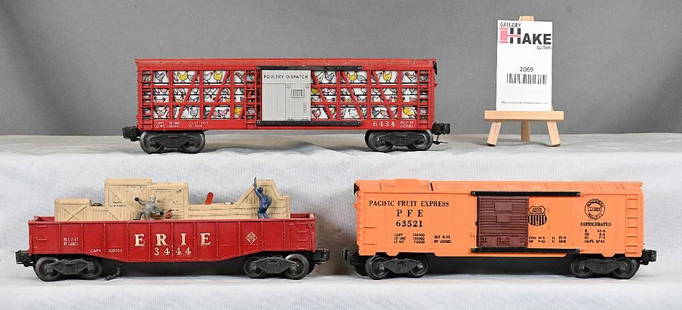 3 Lionel Postwar Freight Cars - 6352, 3444 and 6434: 3 Lionel Postwar Freight Cars - 6352, 3444 and 6434, C7. Size 12x6x5