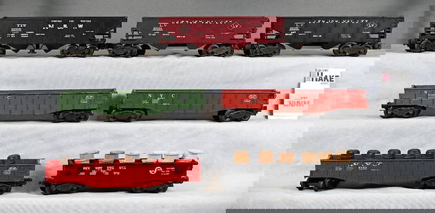 Group of 7 Lionel Postwar Freight Cars - 6462 x 3, 2452, 6456 x 2: Group of 7 Lionel Postwar Freight Cars - 6462 x 3, 2452, 6456 x 2, C7 Size 8X8X6
