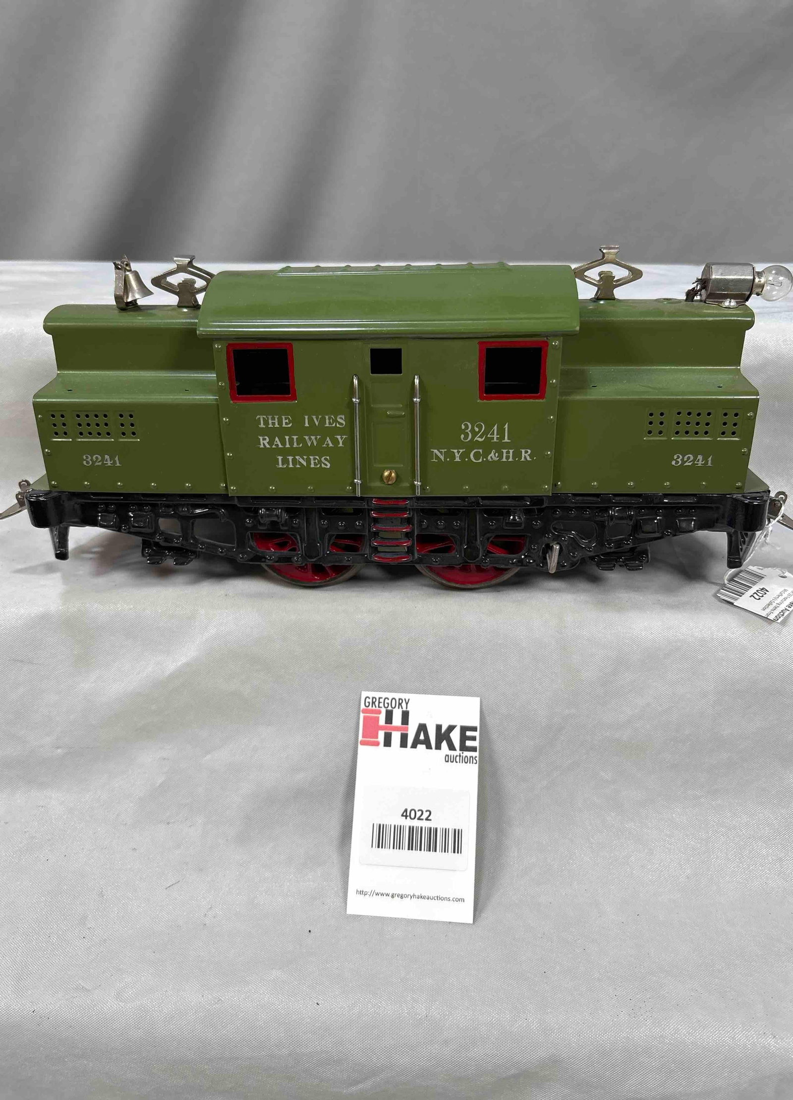 Ives Prewar 3241 Wide Gauge Locomotive: Ives Prewar 3241 Wide Gauge Locomotive. Restored to C8.
