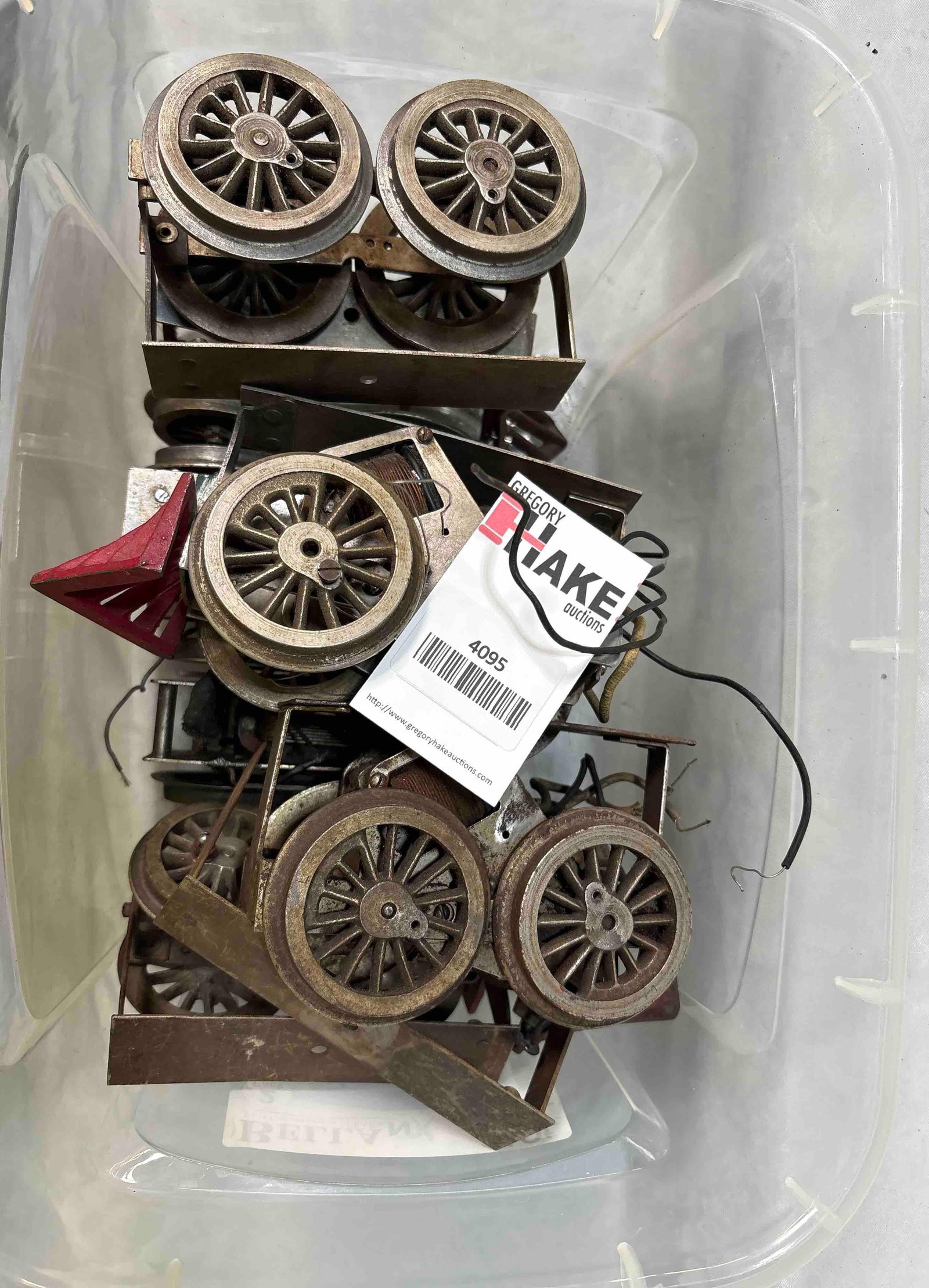 Box Lot of Lionel Standard Gauge Motors: Box Lot of Lionel Standard Gauge Motors C5
