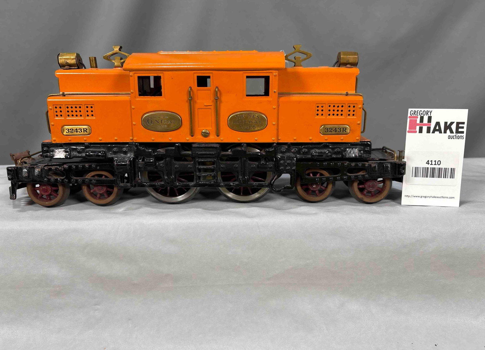 Prewar Ives Wide Gauge 3243R: Prewar Ives Wide Gauge 3243R restored to C7. Bogey?wheels and couplers have surface rust.
