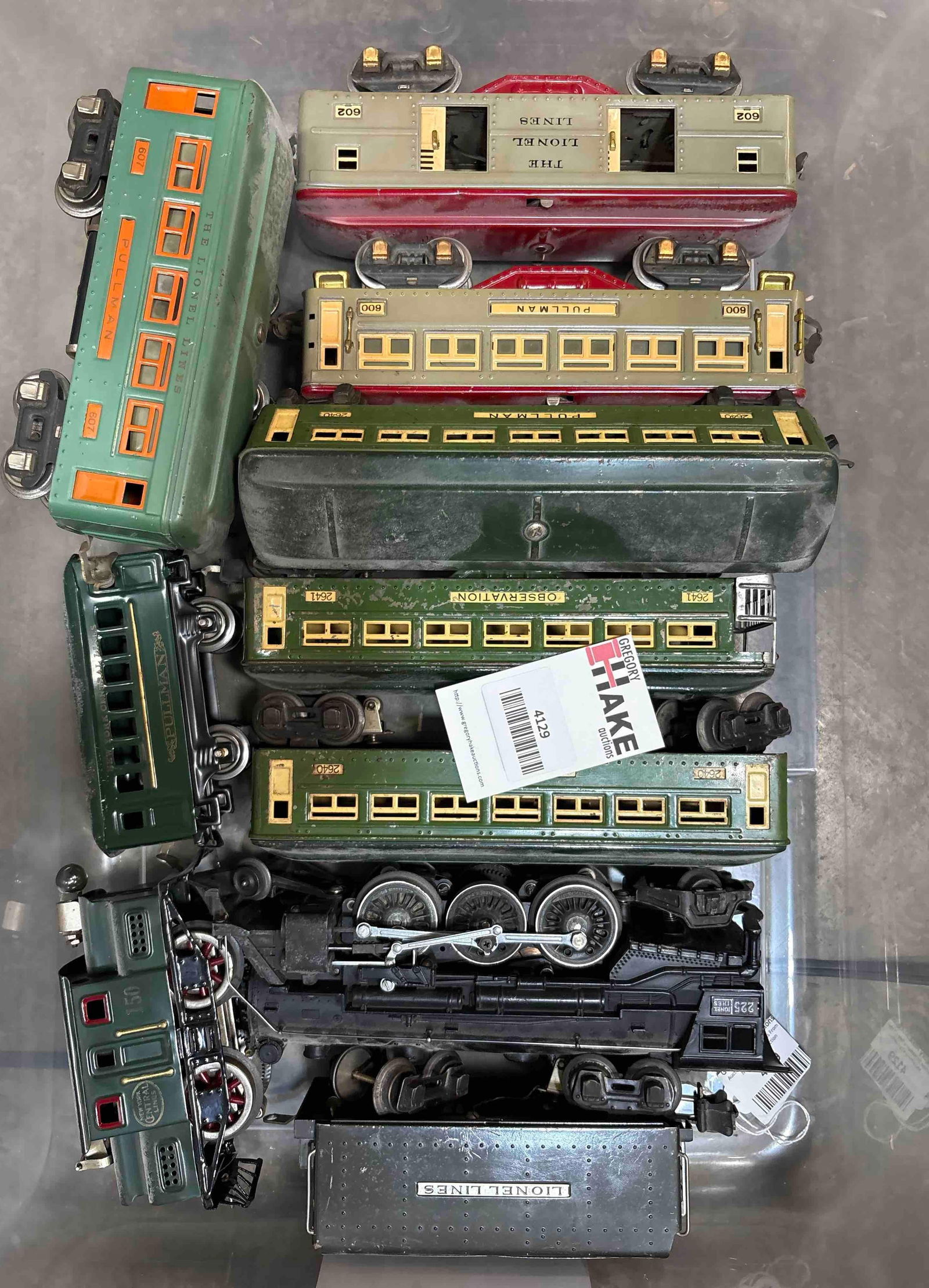 Box Lot of Prewar Lionel O Gauge Passenger Sets (1 of 1)