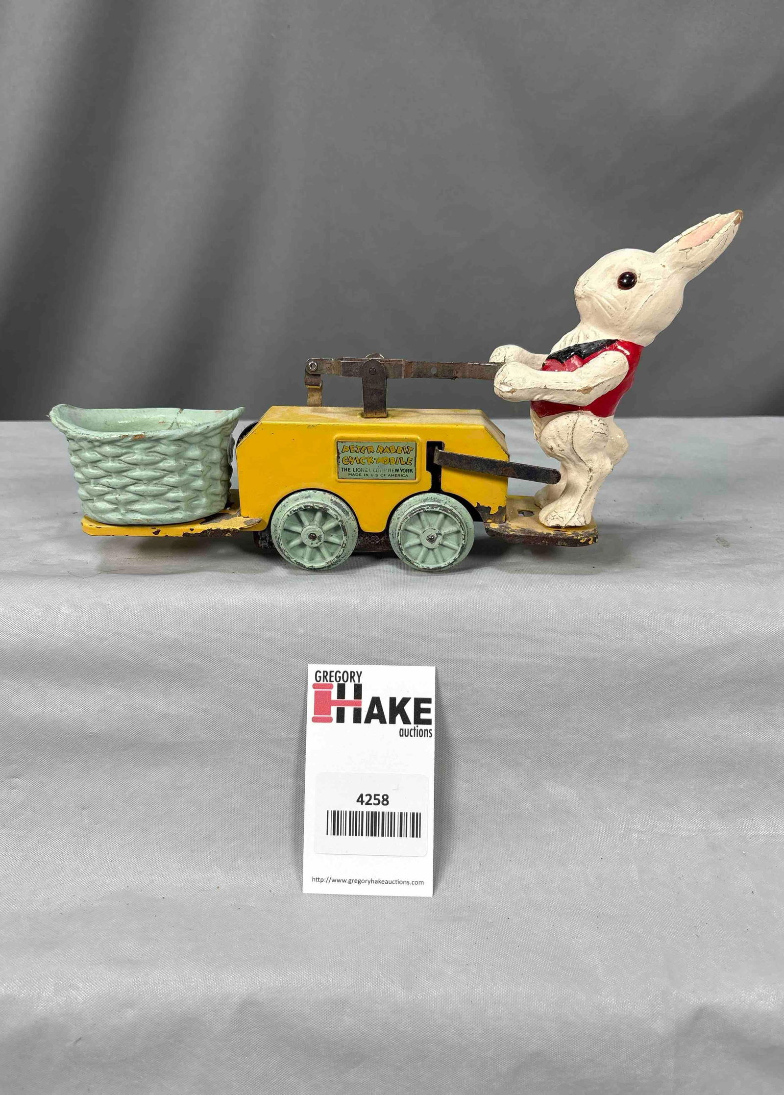 Lionel Peter Rabbit Chick Mobile Handcar: Lionel Peter Rabbit Chick Mobile Handcar. C6