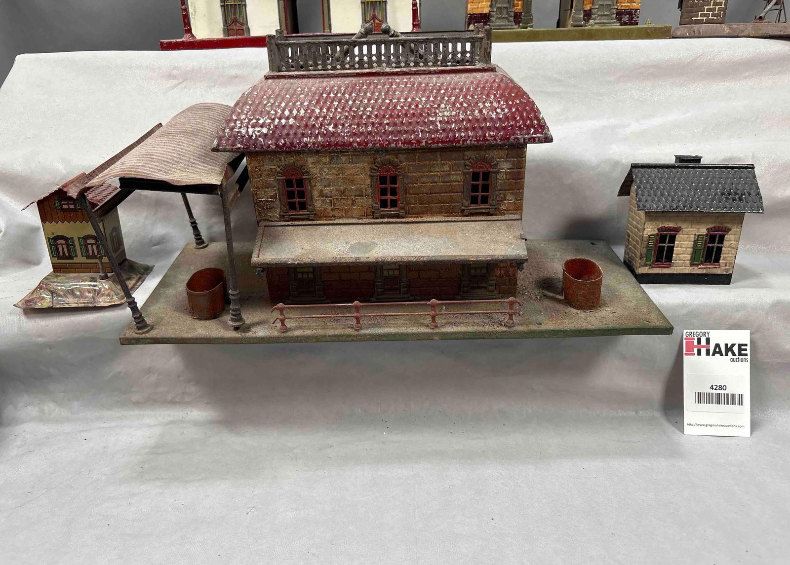 Prewar European Buildings & Accessories (1 of 2)