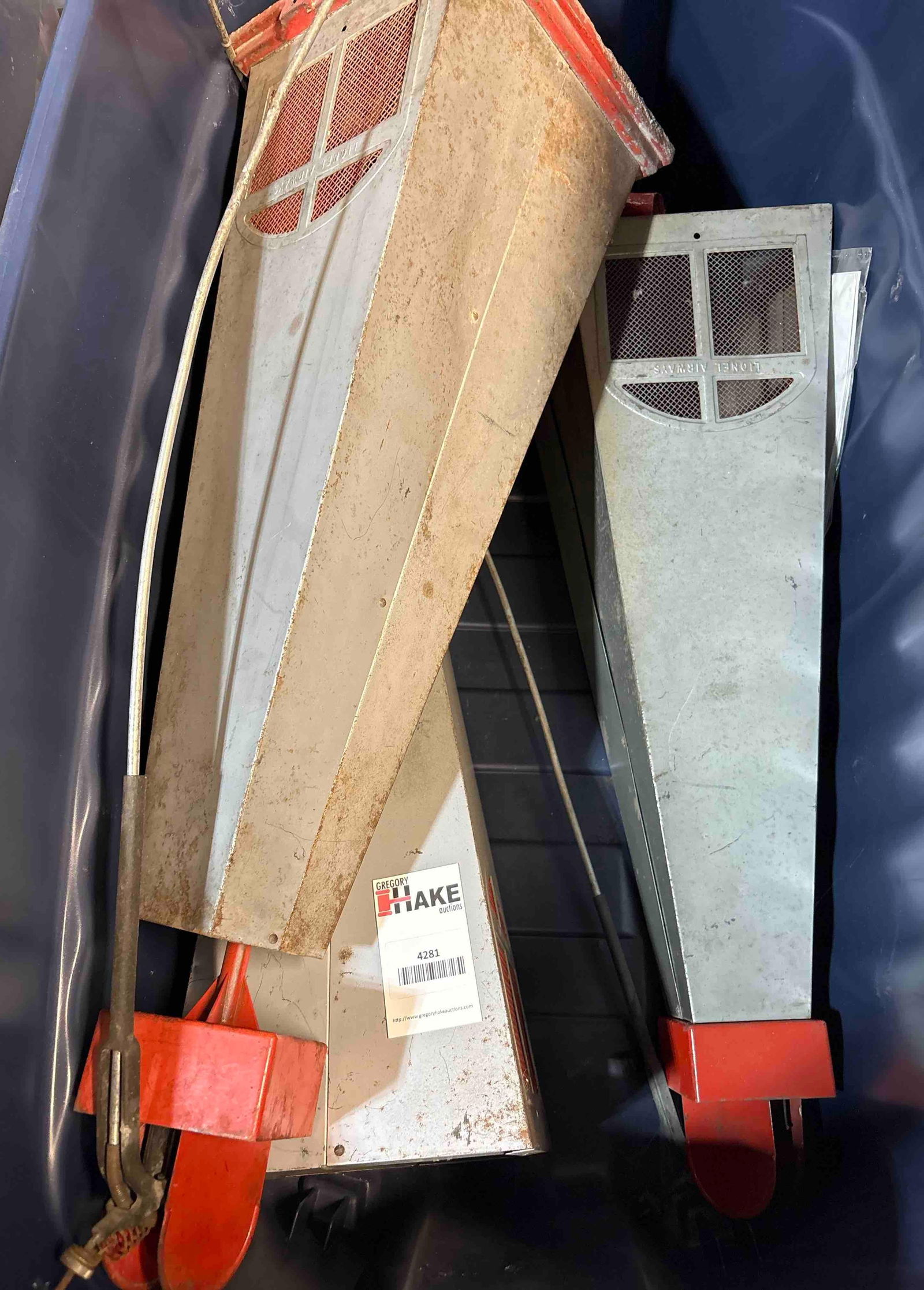 3 Lionel Prewar #55 Airplane Pylons (1 of 1)