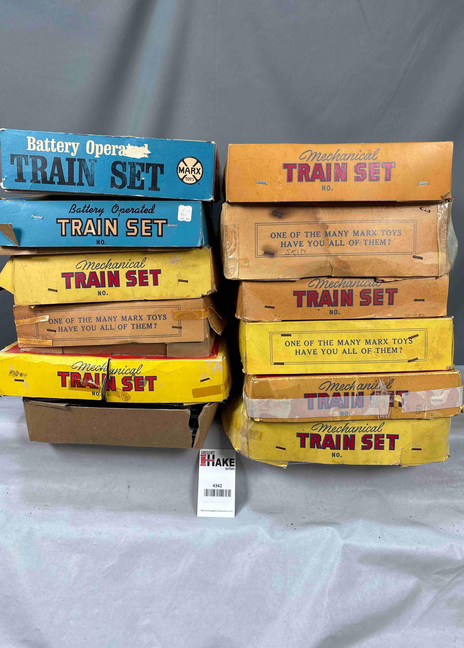 Box Lot of Marx Wind-up and Battery Boxed Sets (1 of 6)