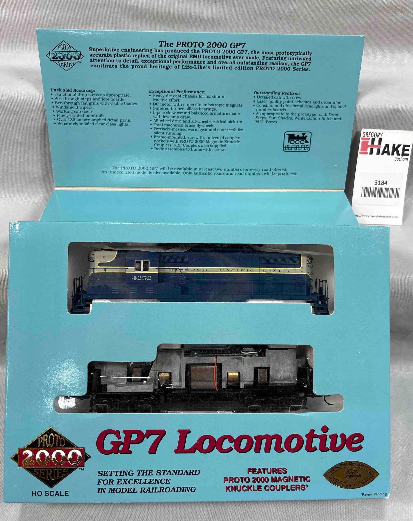 Proto 2000 Series GP7 Missouri Pacific Locomotive: Proto 2000 Series GP7 Missouri Pacific locomotive #4252 w/ steam generator in OB. See photos for details. Size 11x8x2