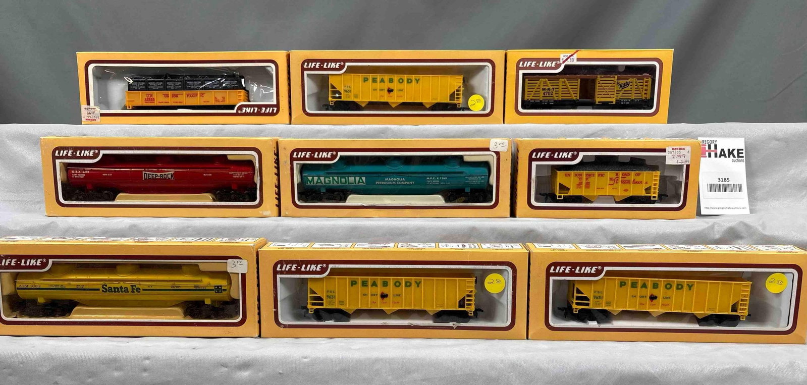 Group of 9 Life-Like Trains: Group of 9 Life-Like Trains with boxes. See photos for details. Size 10x7x8