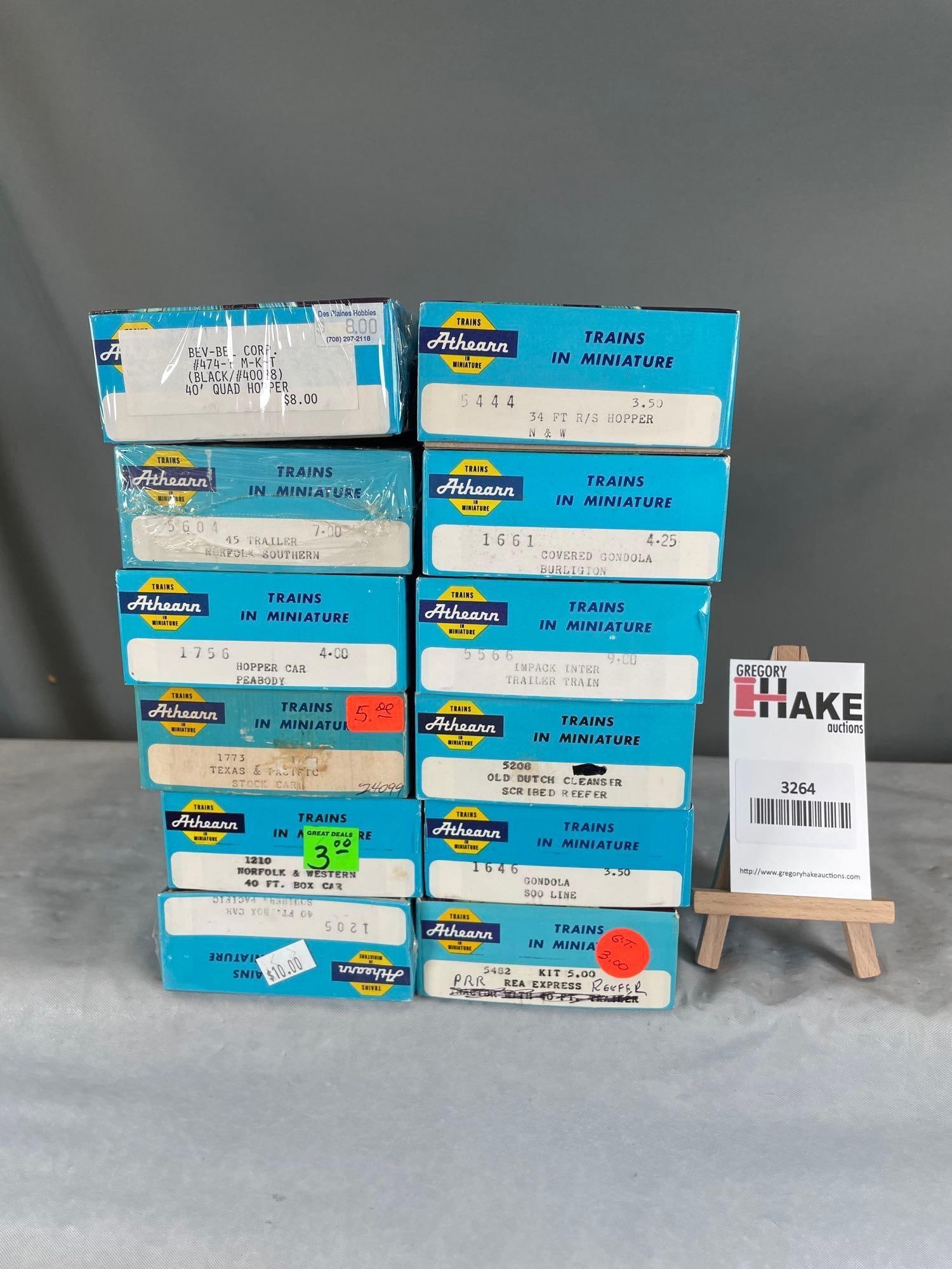 Group of 12 Assorted Athearn Trains In Miniature (1 of 5)