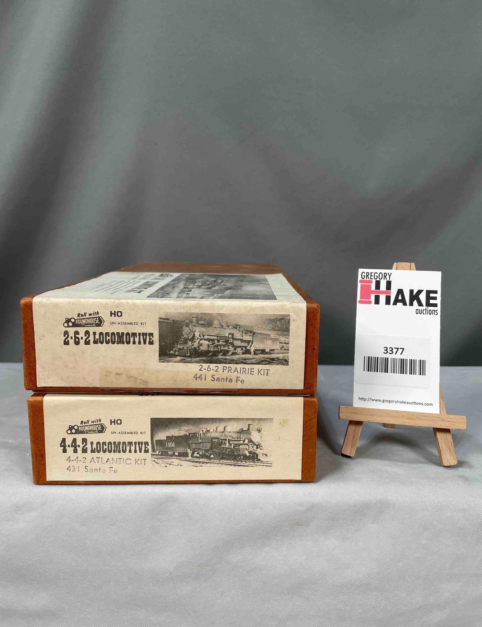 Group of 2 Roundhouse Locomotive Kits (1 of 2)