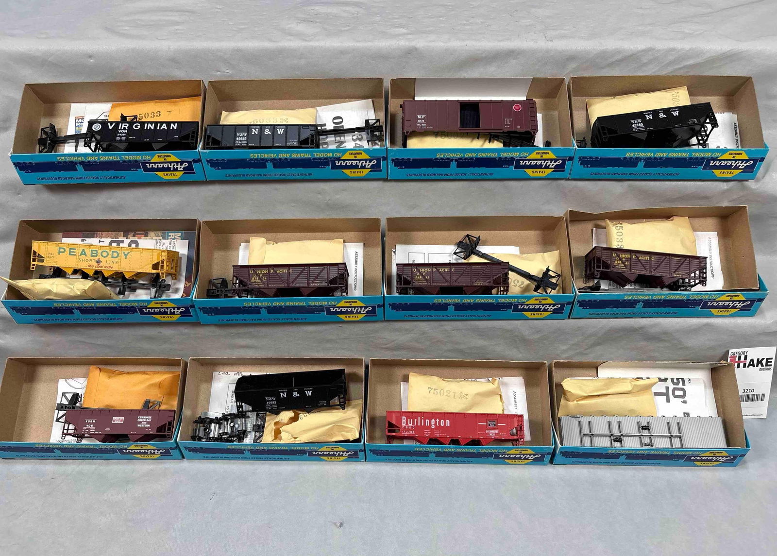 Group of 12 Athearn Trains (1 of 2)