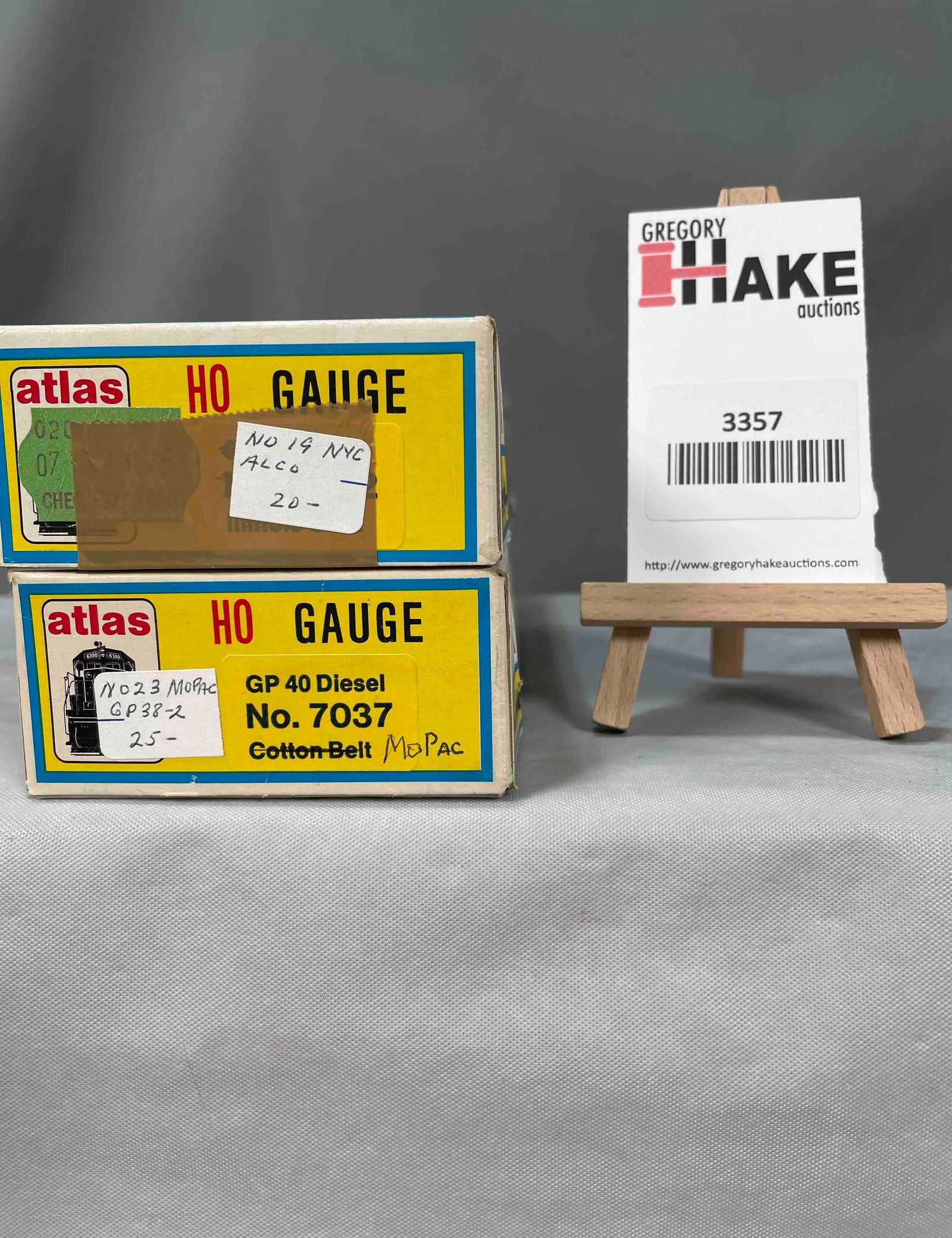 Group of 2 Atlas Locomotives (1 of 2)