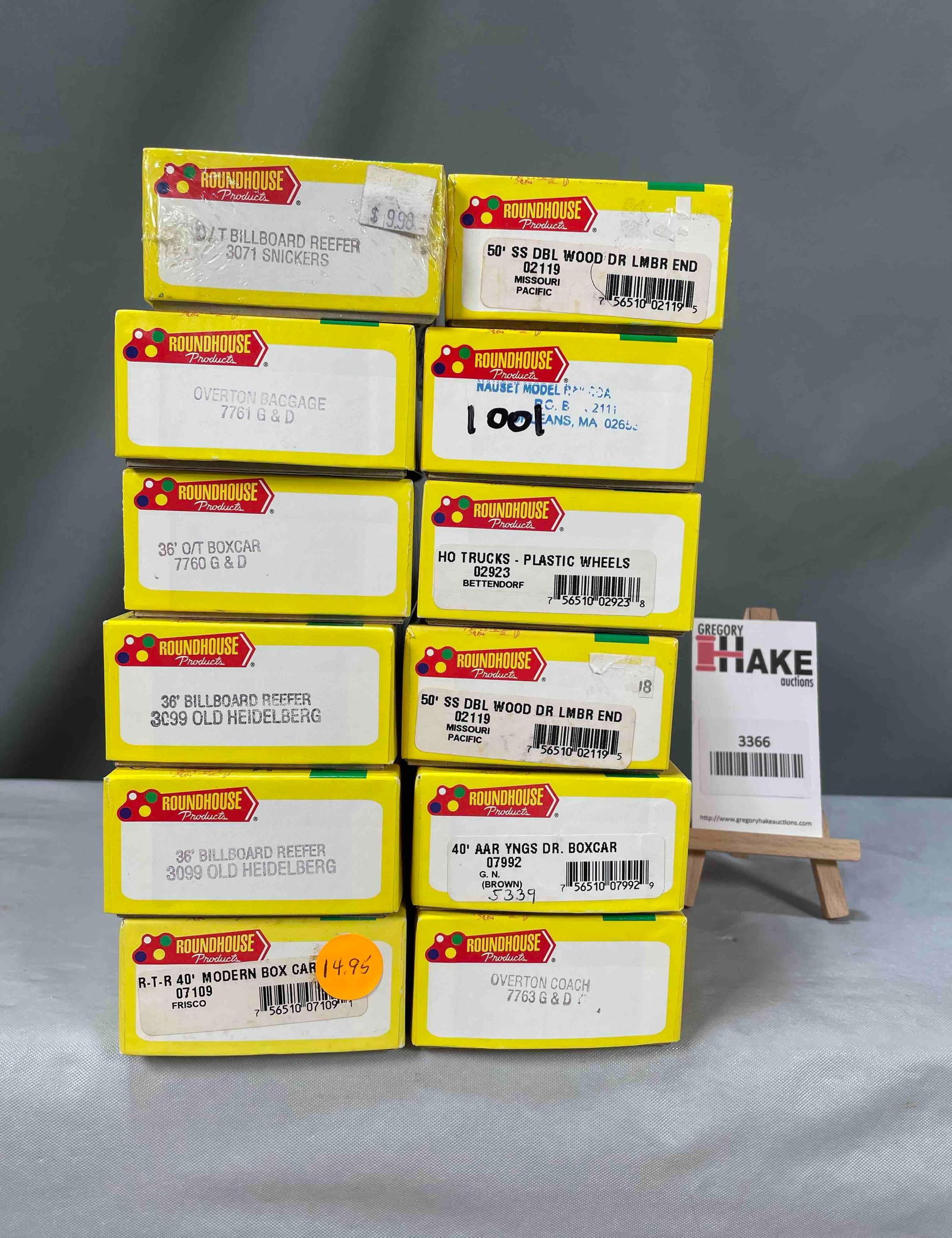 Group of 12 Roundhouse Trains (1 of 2)