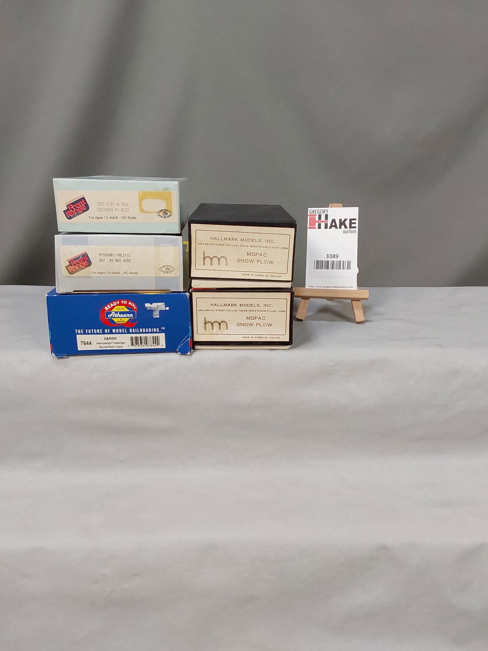 Collection of 5 Assorted HO Trains (1 of 2)